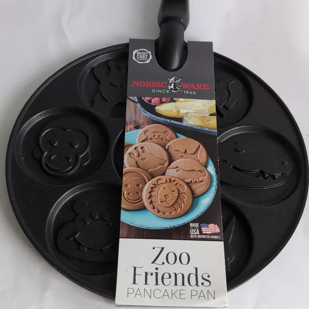 Nordic Ware Zoo Friends Pancake Pan New